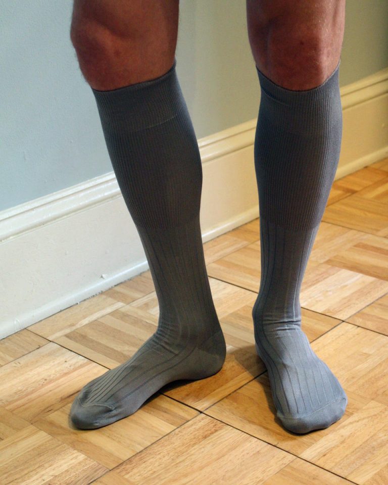 8 Best Over The Calf Dress Socks For Men 2023 Guide