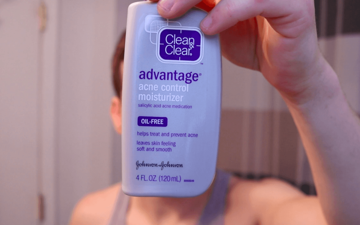 Acne fighting moisturizer