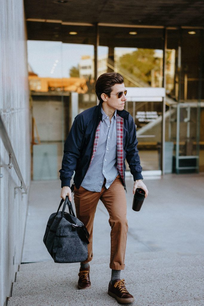 How to Dress Well: 10 Basic Style Tips for Men in 2023