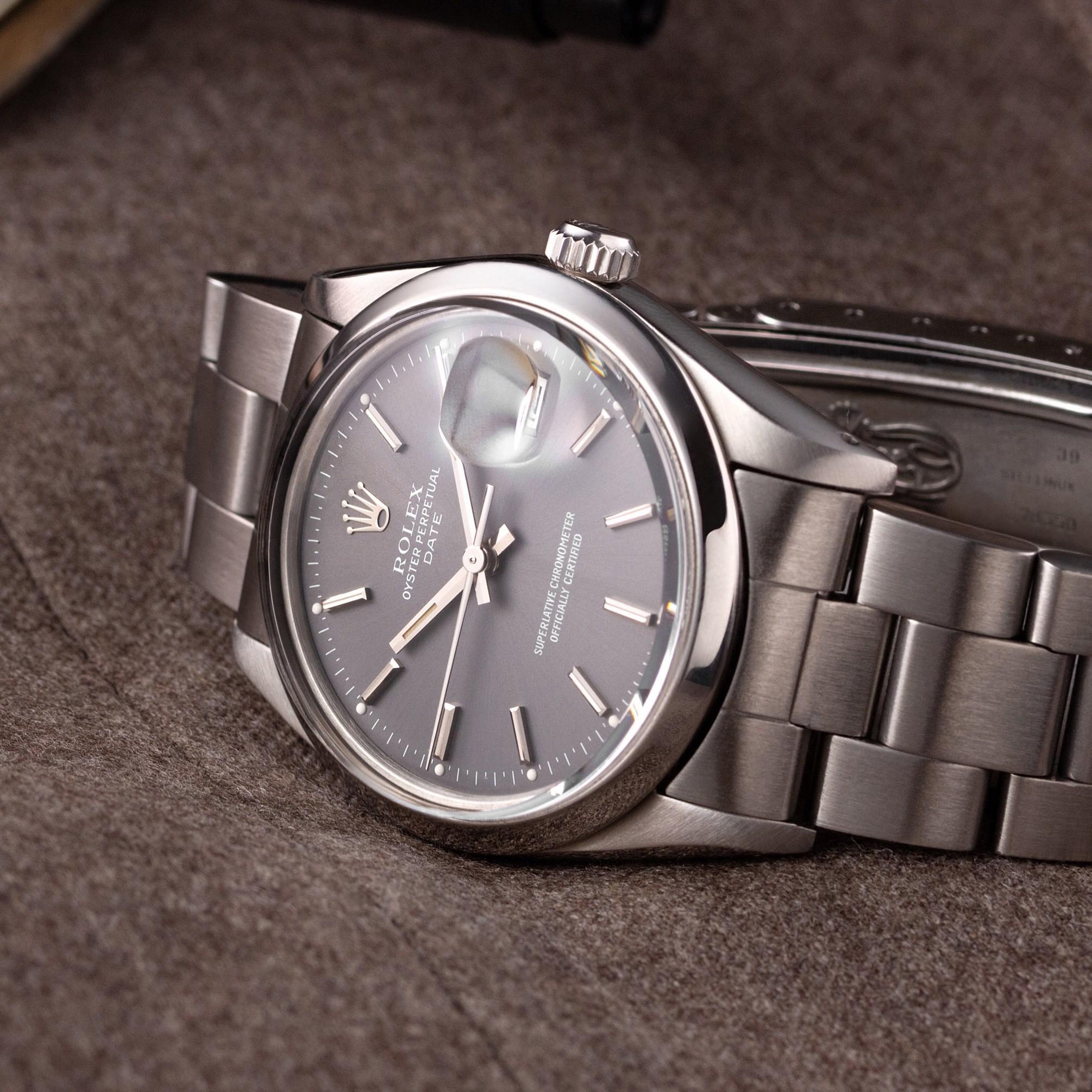 Rolex Oyster Perpetual Date 15000 grey dial - The Modest Man - crop