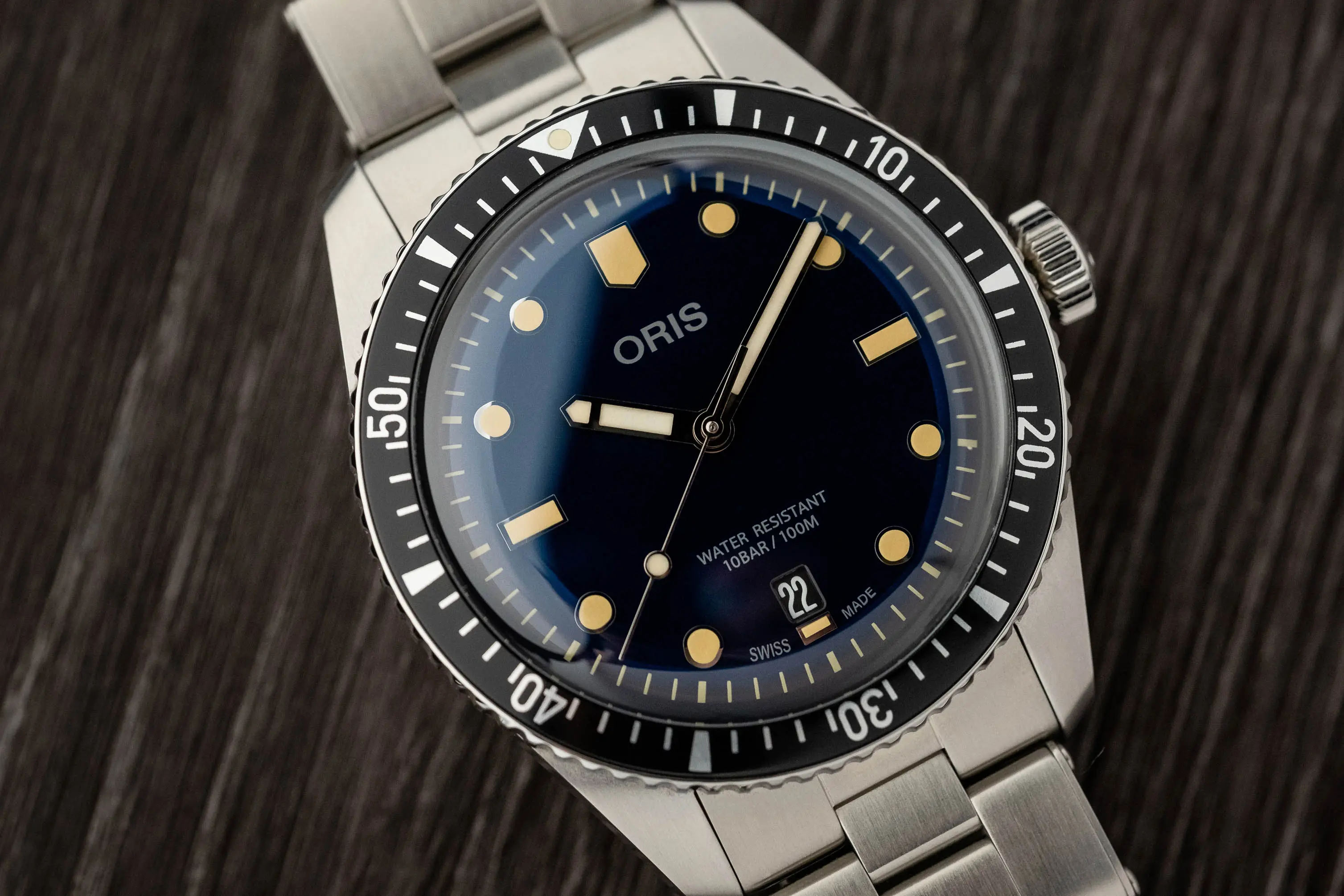 Oris Divers Sixty-Five Dial close up