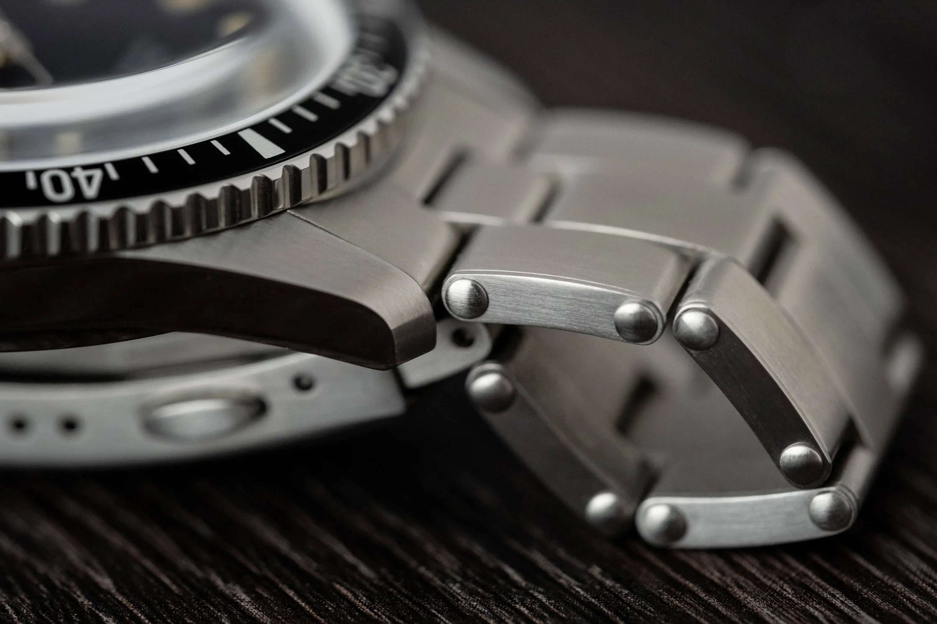 Oris Divers Sixty-Five Bracelet close up
