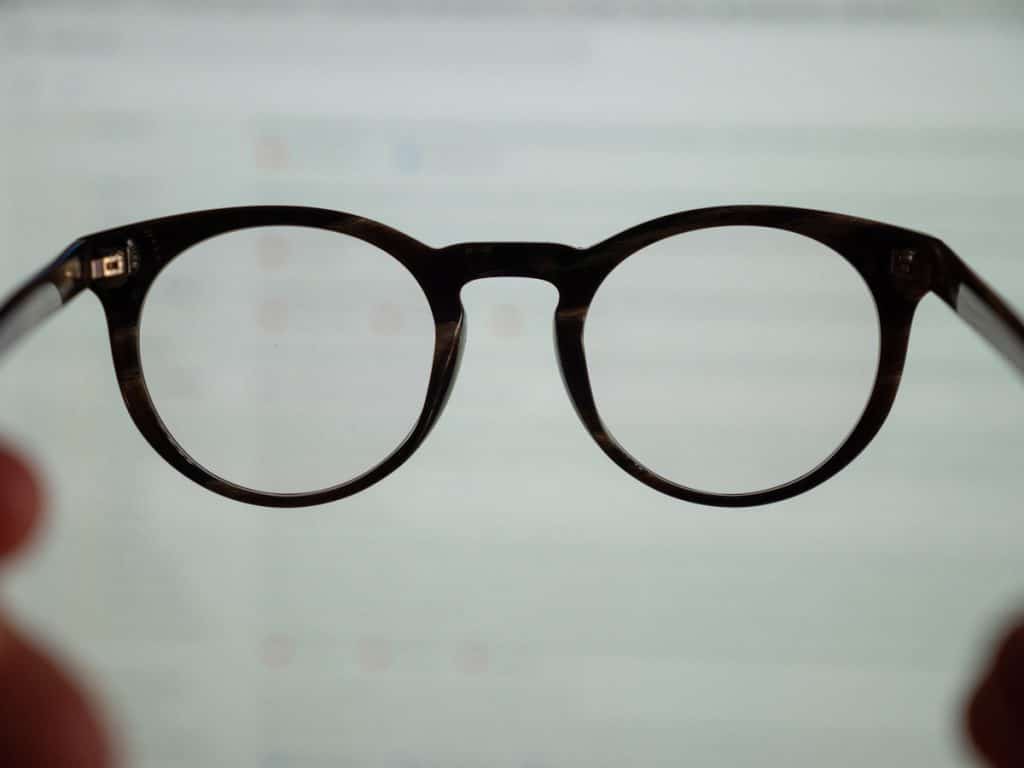 The 5 Best Blue Light Blocking Glasses (2023 Guide) - The Modest Man