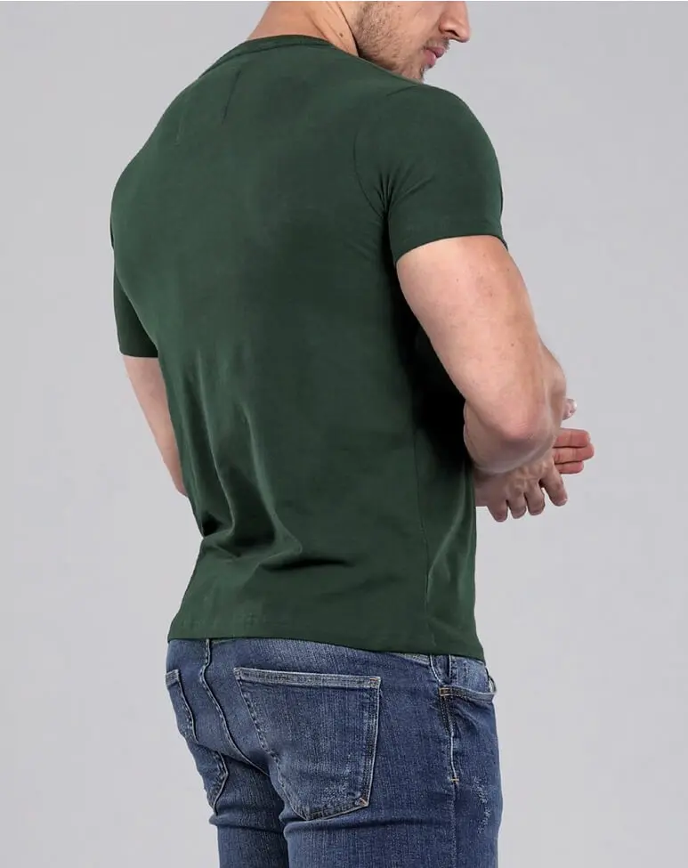 Muscle Fit Basics t-shirt - side