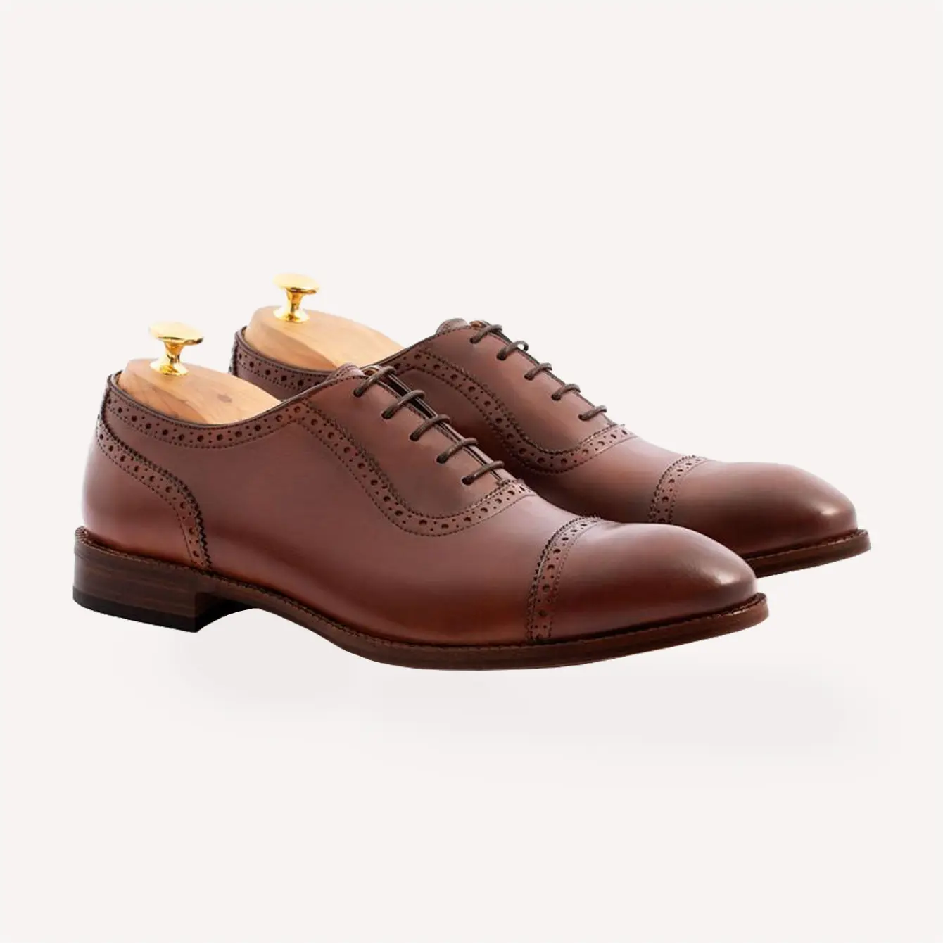 Fashion Wedding Prom Shoes Classic Color and Carved Breathable Brogue Shoes Gobling Mens Oxford Dress Shoes