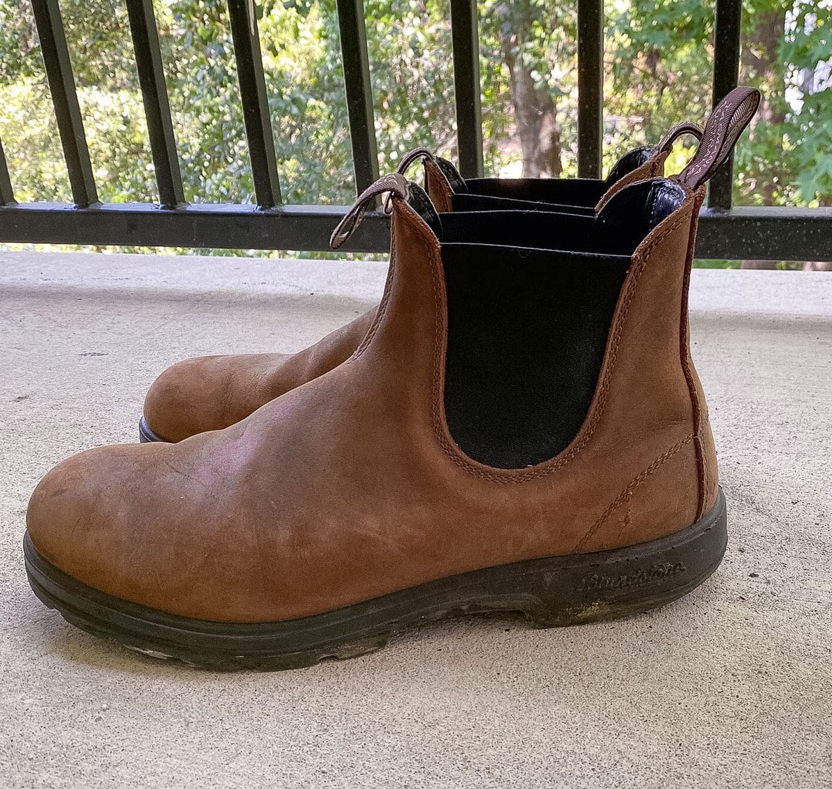 Blundstone classic 550s side view
