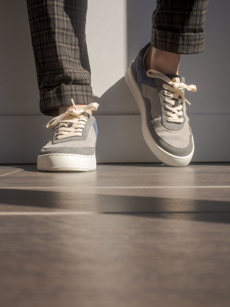 Checked trousers with sneakers 4