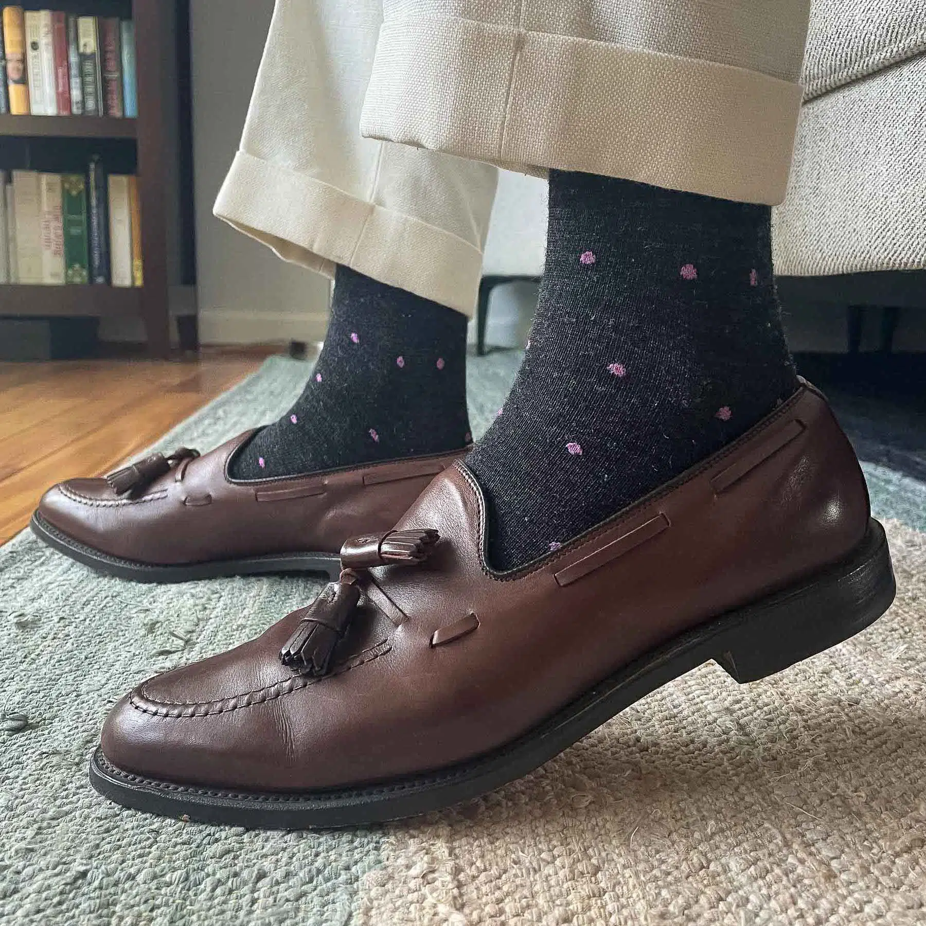 Wearing a Tuxedo without Socks - Everything You Need to Know - Boardroom  Socks