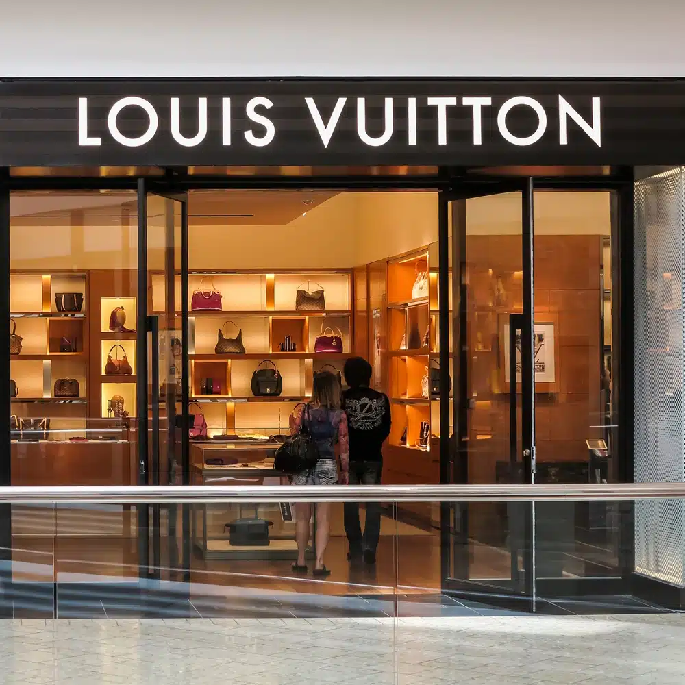 Louis Vuitton Flagman Store at Avenue of Champs Elysees Paris Editorial  Image  Image of louis capital 81167160