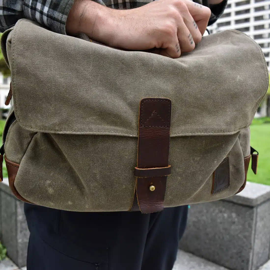 Update more than 156 top messenger bags for men latest - xkldase.edu.vn