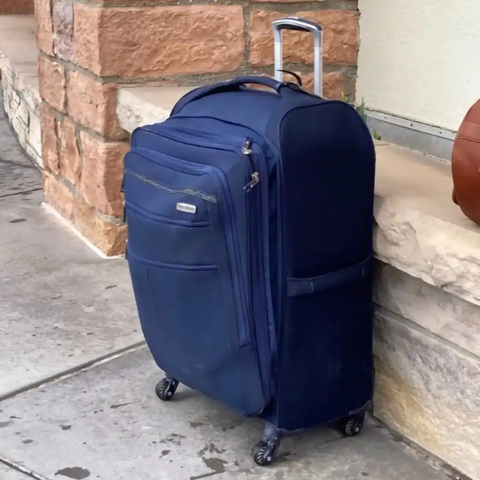Posts about Samsonite Suitcase - The Modest Man