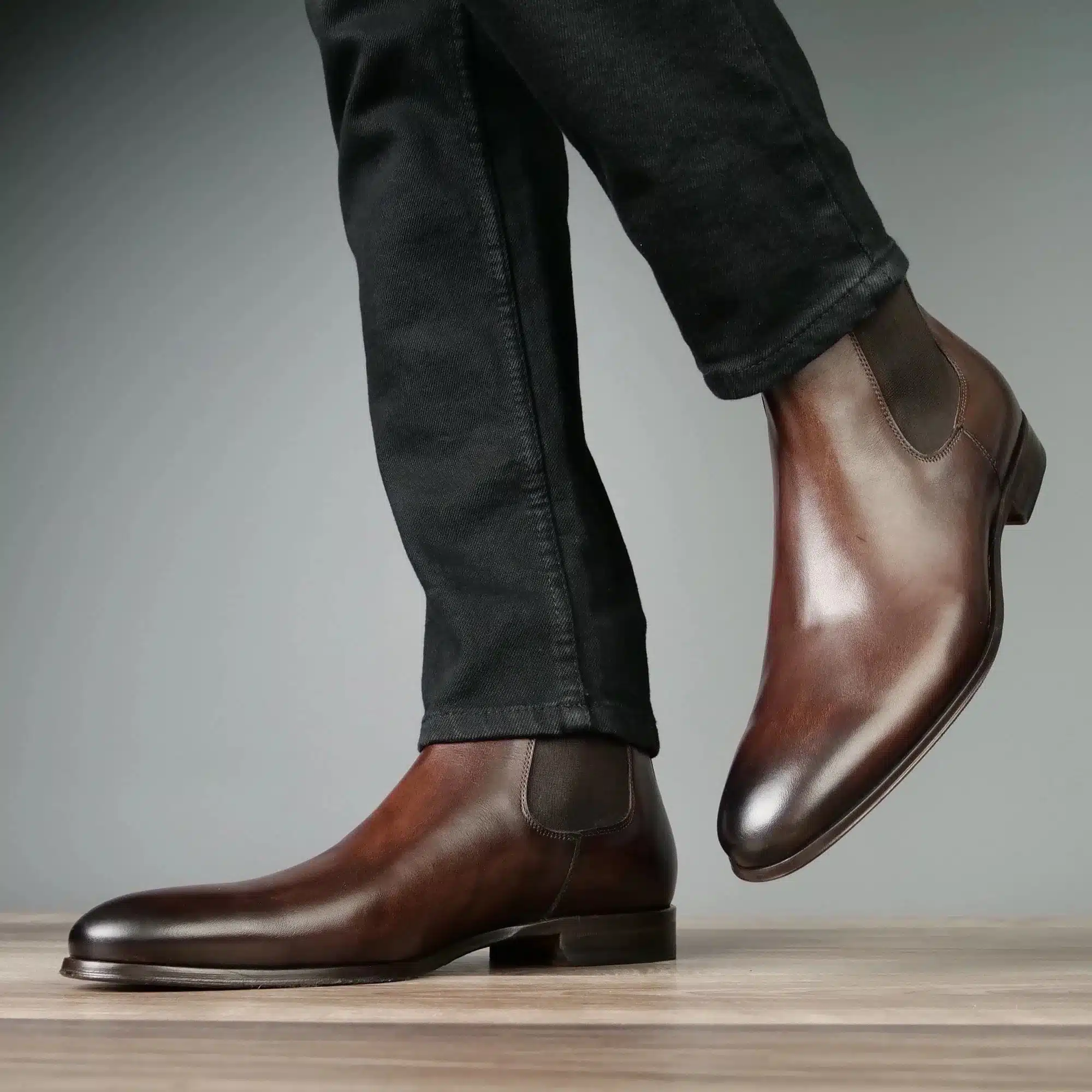 5 Best Men's Brown Boots To Wear With Black Pants-Bruno Marc