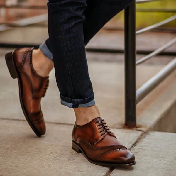 Wearing Shoes Without Socks: Should You? Here’s the Truth - The Modest Man