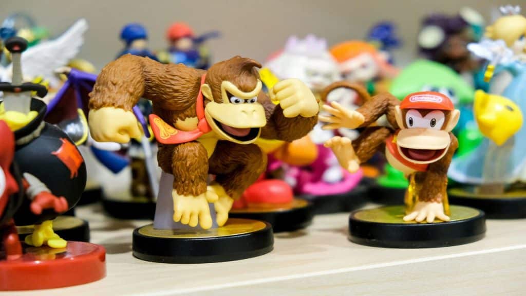 A picture of Street Fighter character figurines.
