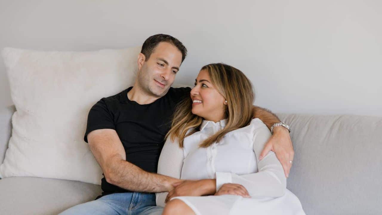 Couple enjoying a screen free moment together, reconnecting emotionally