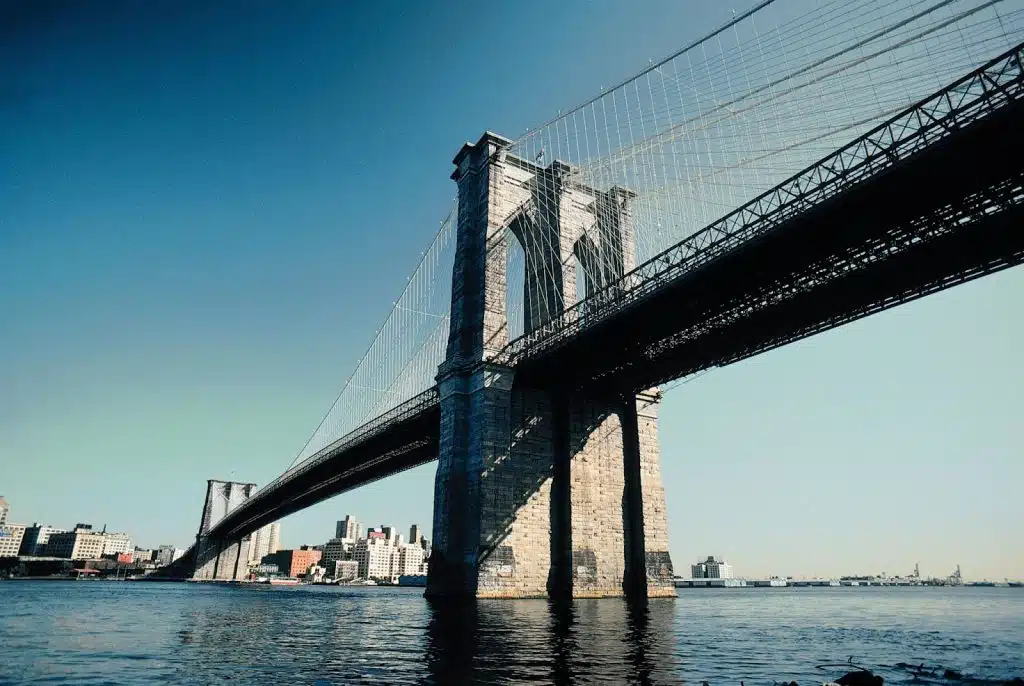 A picture of a brooklyn bridge 