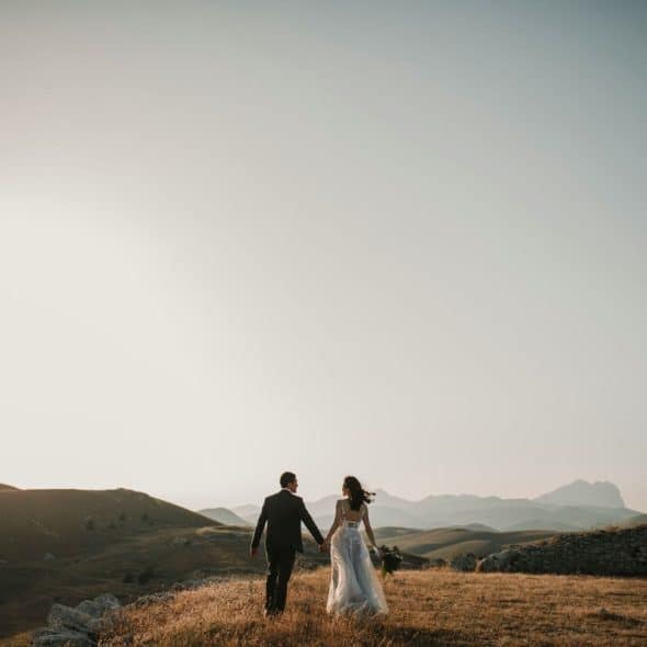 A picture of a newly wed couple