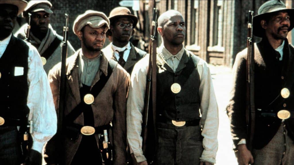 A group of Civil War era soldiers looking at the same direction.