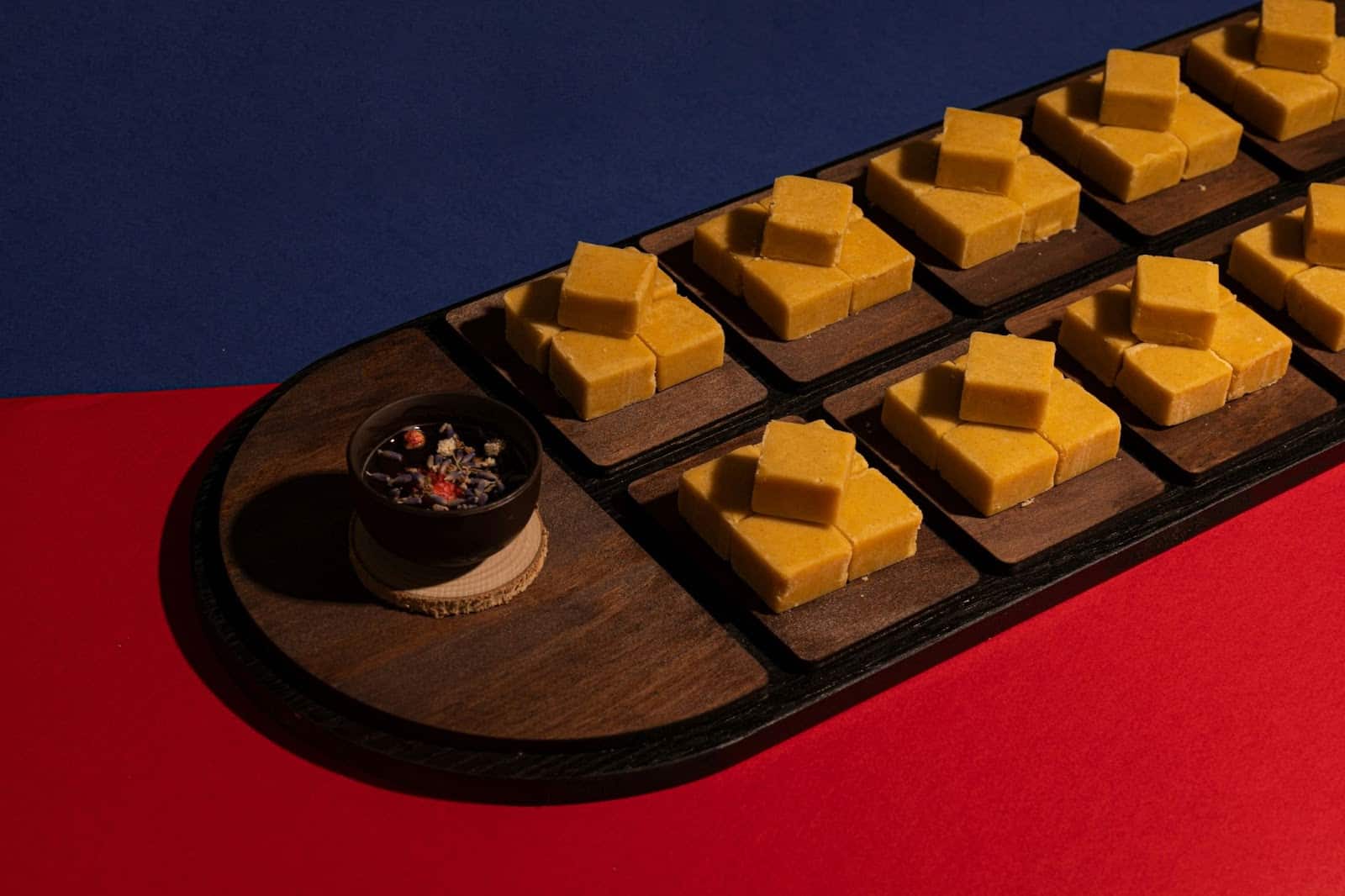 A picture of a cheeseboard.
