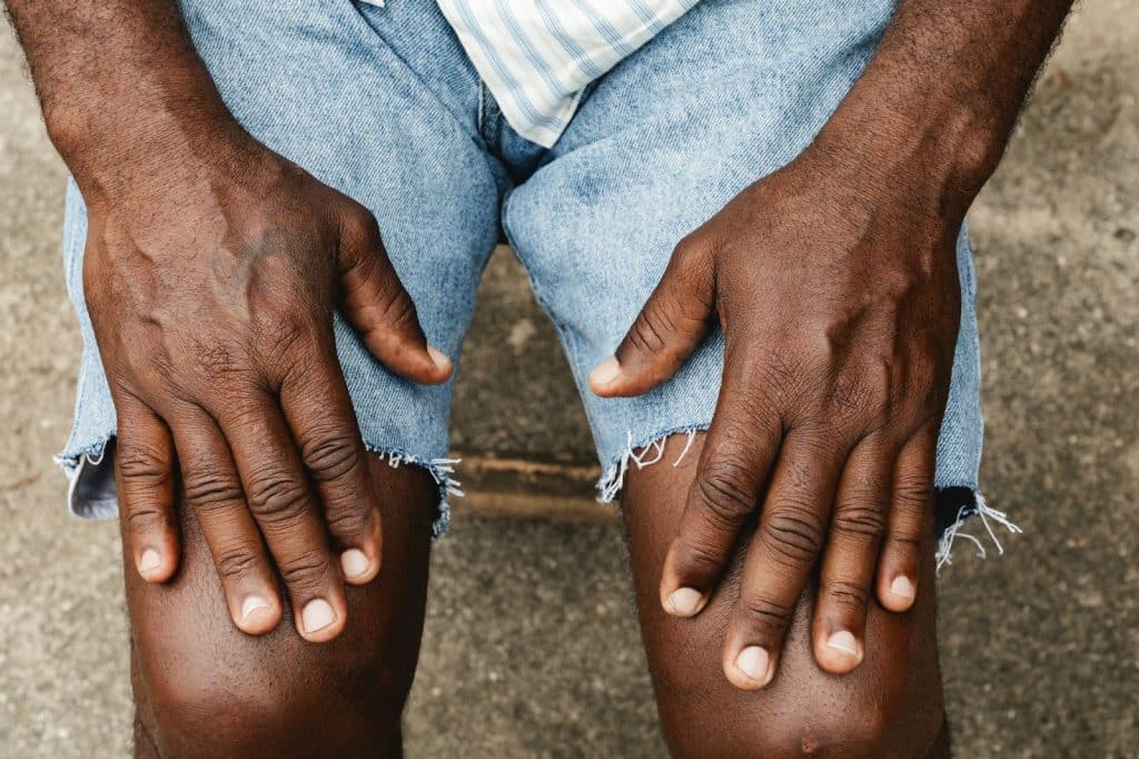 A picture of a manβs hand