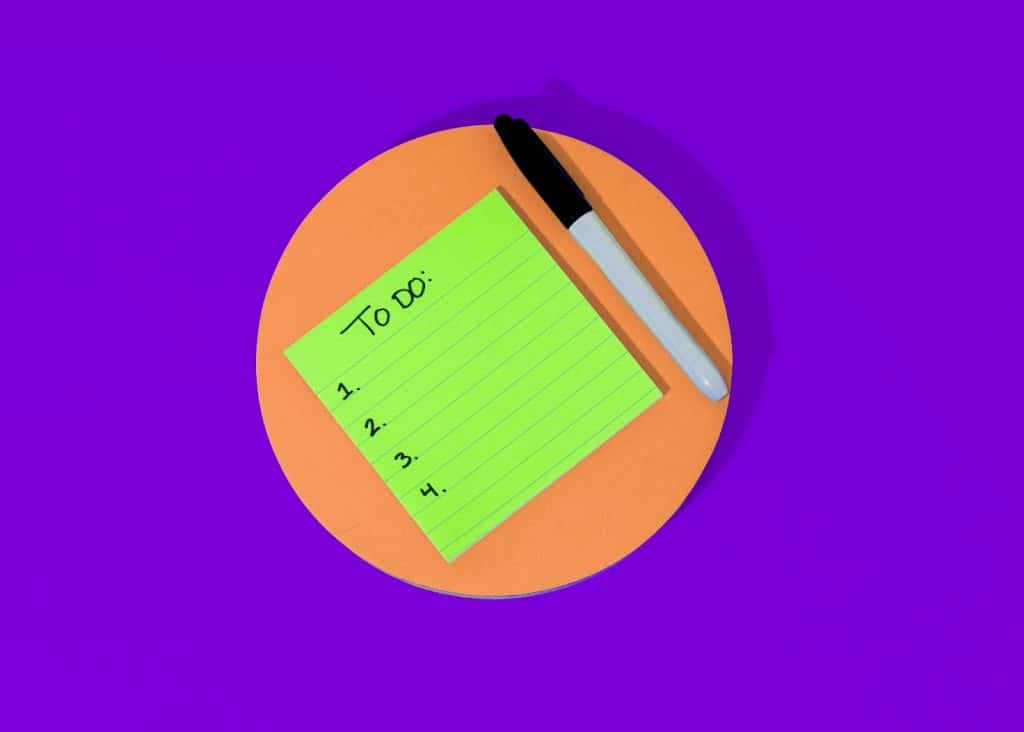 A picture of a paper that has a to-do list title