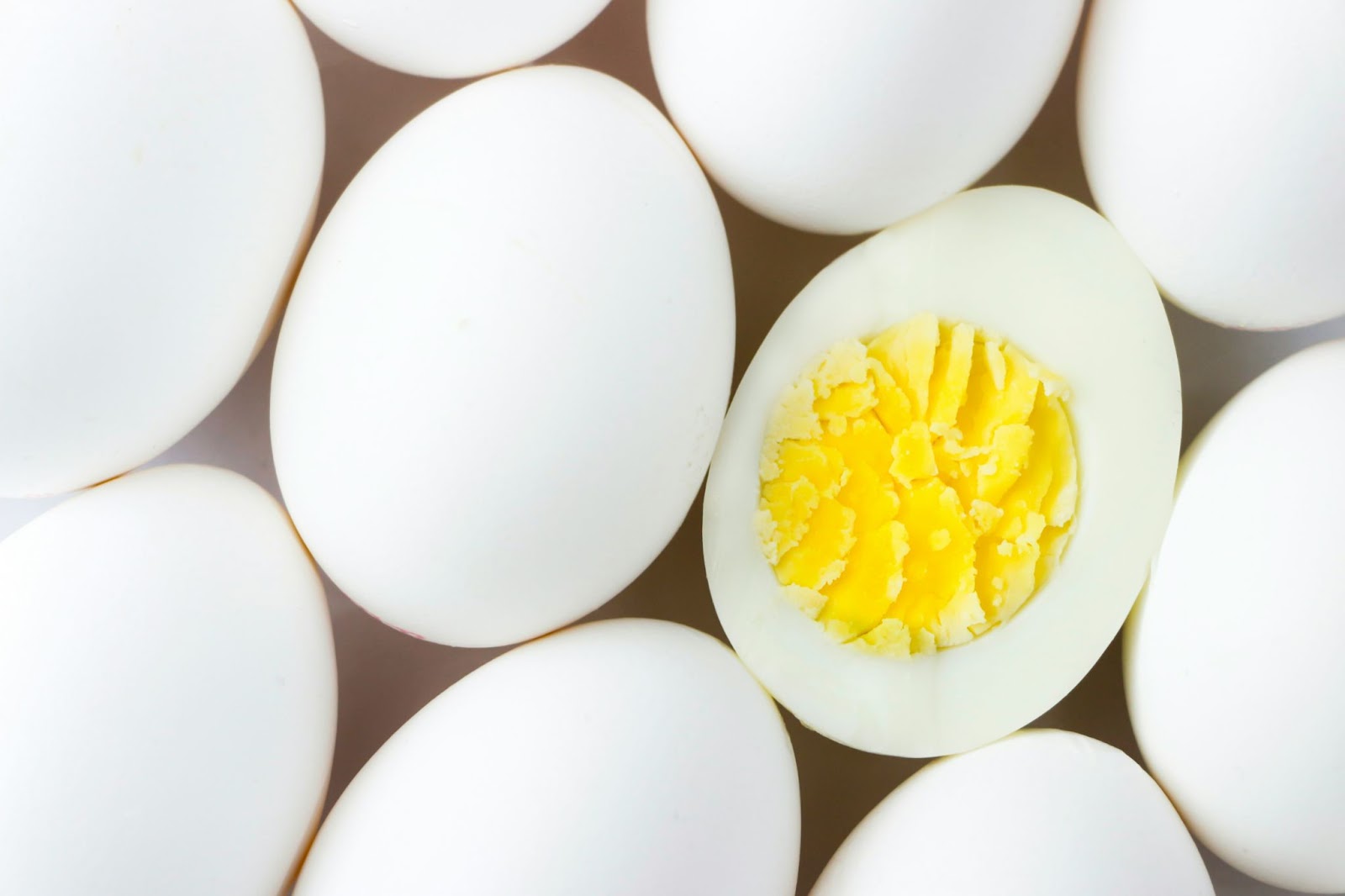 A picture of an eggs.