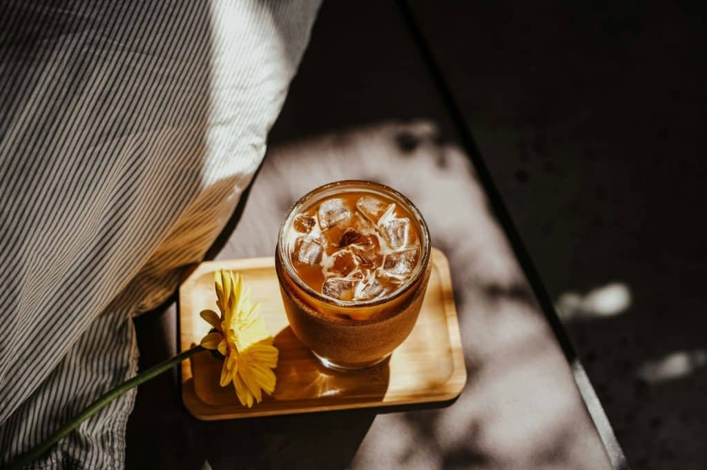 A picture of a cold brew.