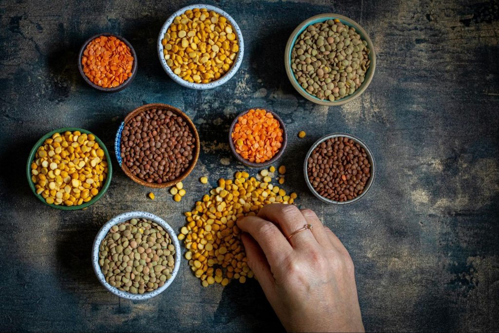A picture of lentils.