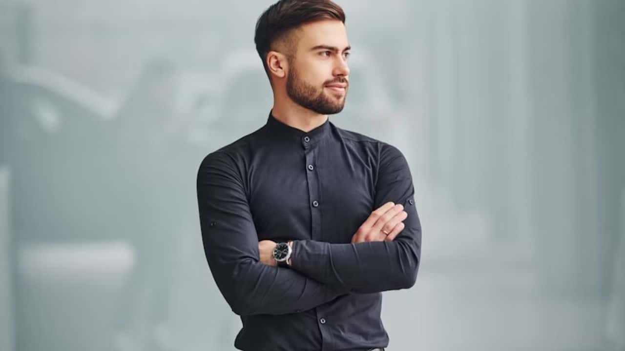 Man choosing self worth over pressure to be in a relationship.