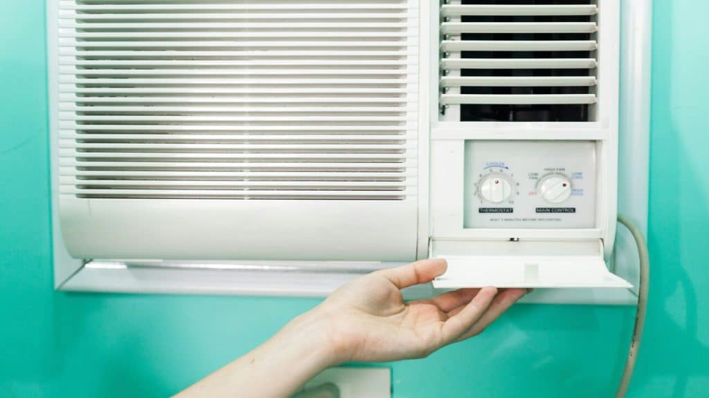 Window-type AC being prepared