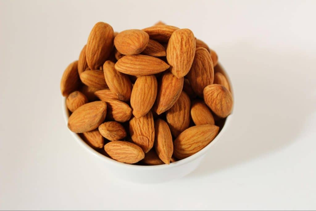A picture of almonds.