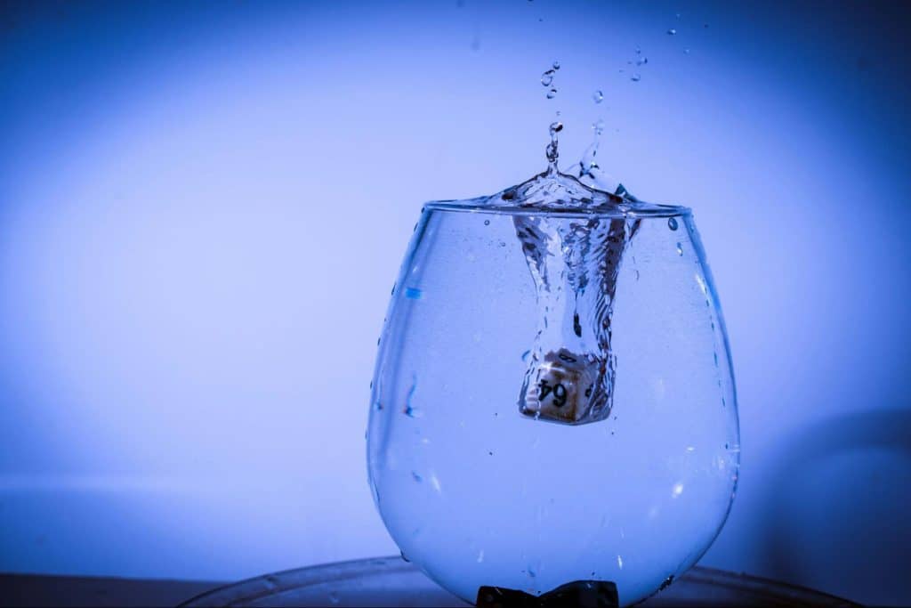 A picture of a glass of water.
