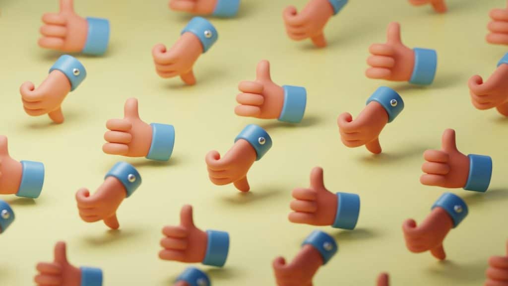 Multiple thumbs ups and thumbs downs