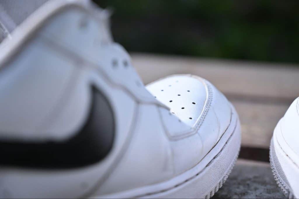 A close-up picture of a white shoes.