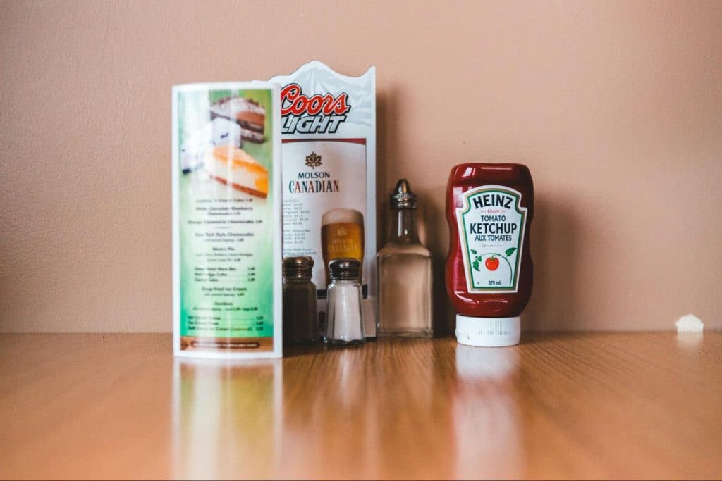 A picture of ketchup and other condiments