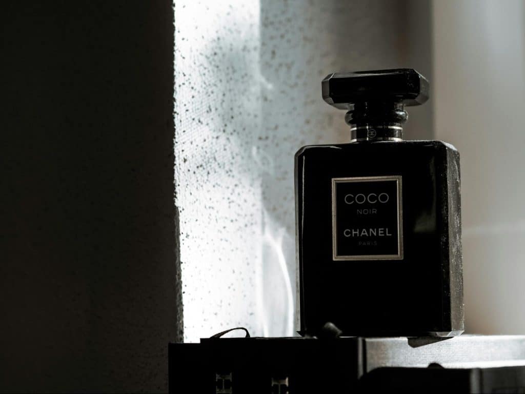 A picture of a perfume for a man.
