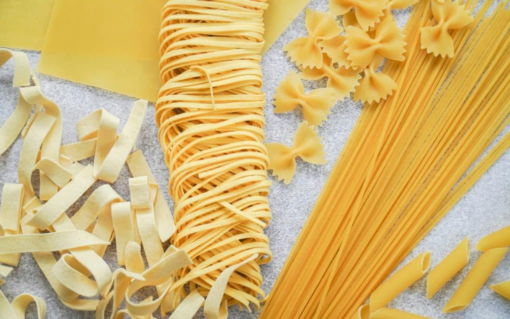 A picture of different kind of pastas.