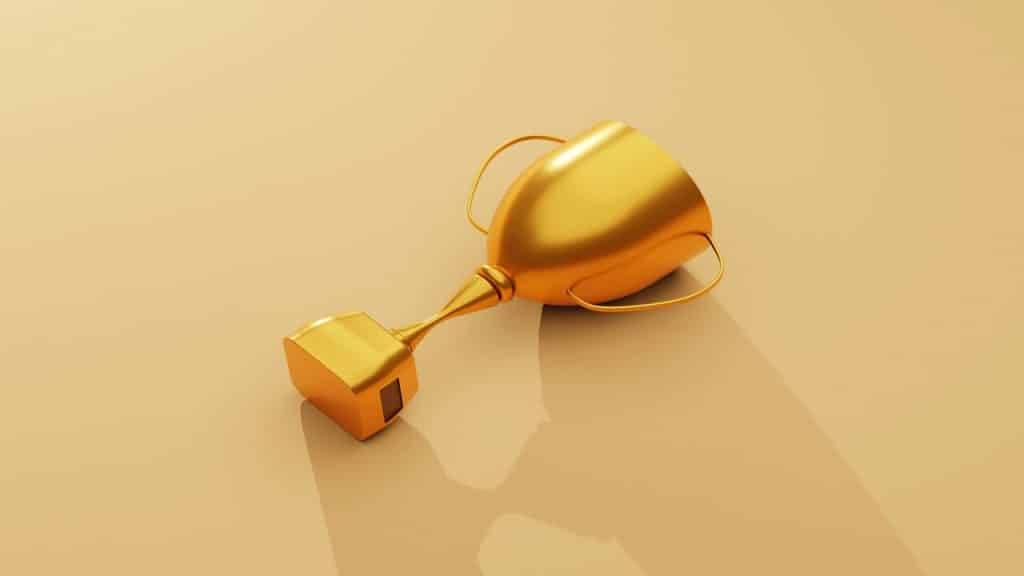 A photo of a golden trophy.
