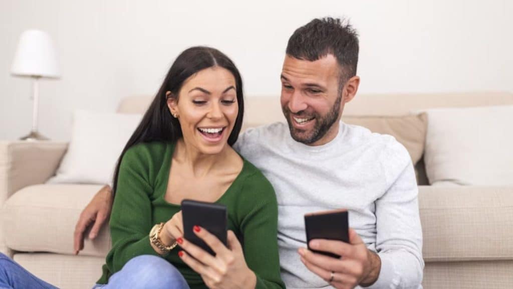 Respectful digital boundaries enhancing relationship harmony