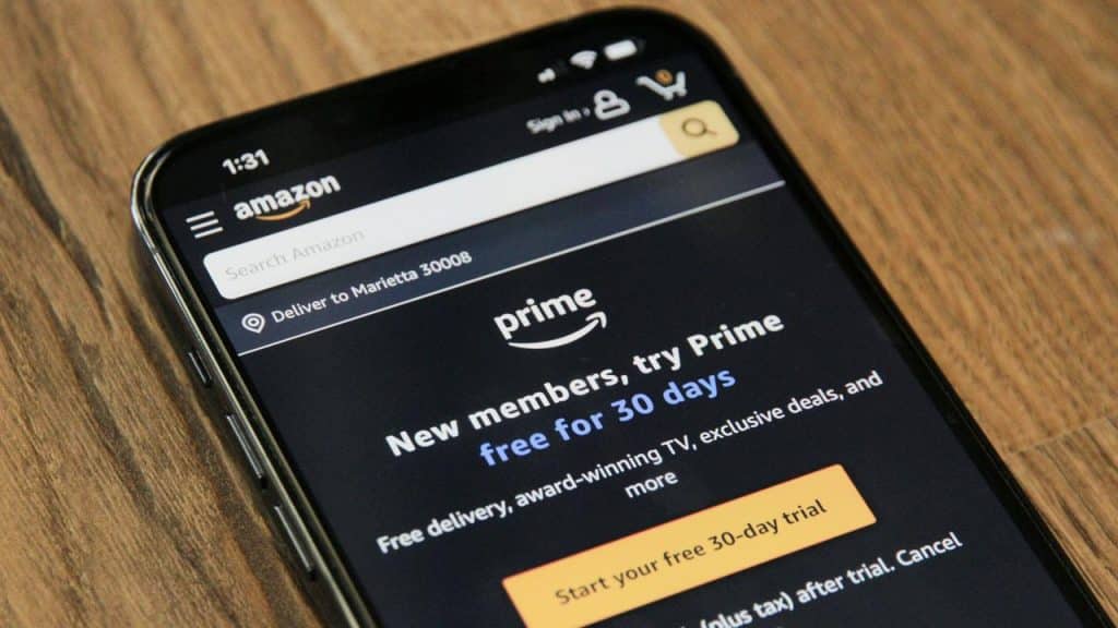 A smartphone displaying an Amazon Prime trial offer.