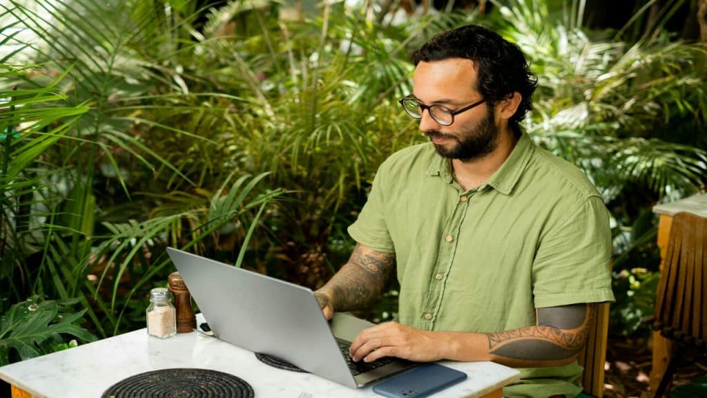 A man using his laptop