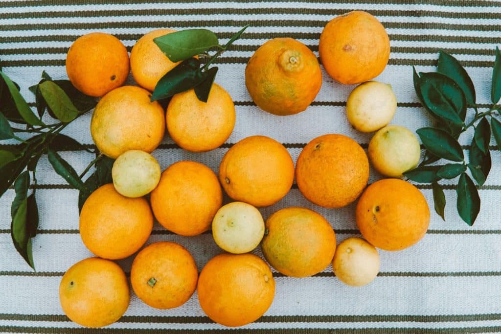 A picture of oranges 