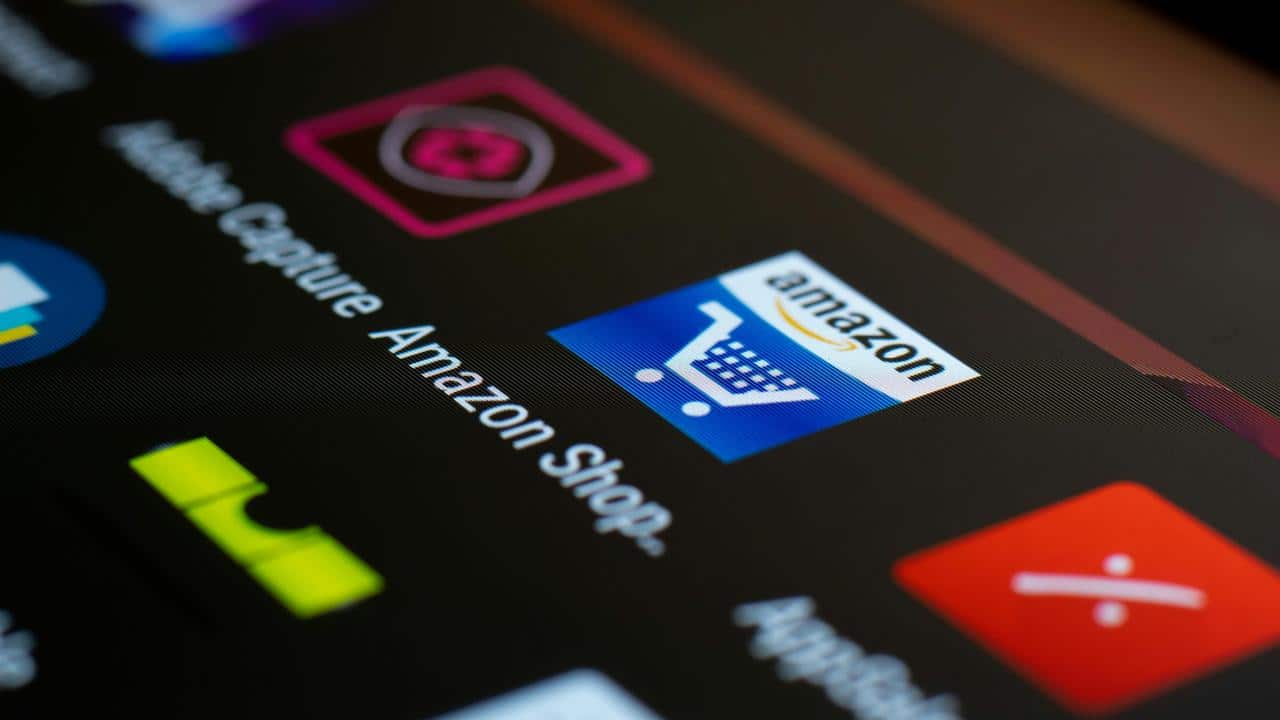 An Amazon shopping app icon on a digital screen.