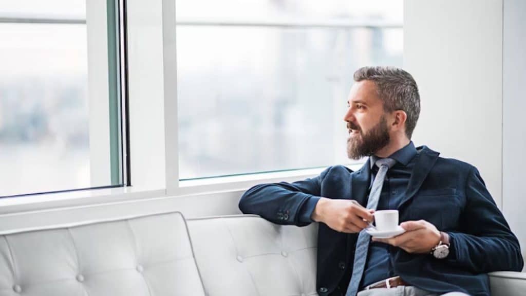 Man arriving on time to meet a friend
