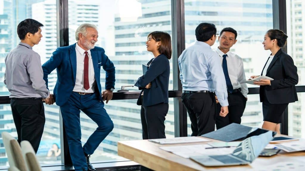 Office workers having a discussion