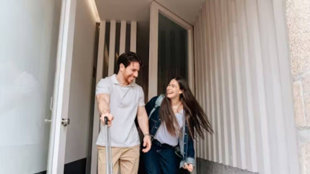 Couple leaving a wellness clinic together