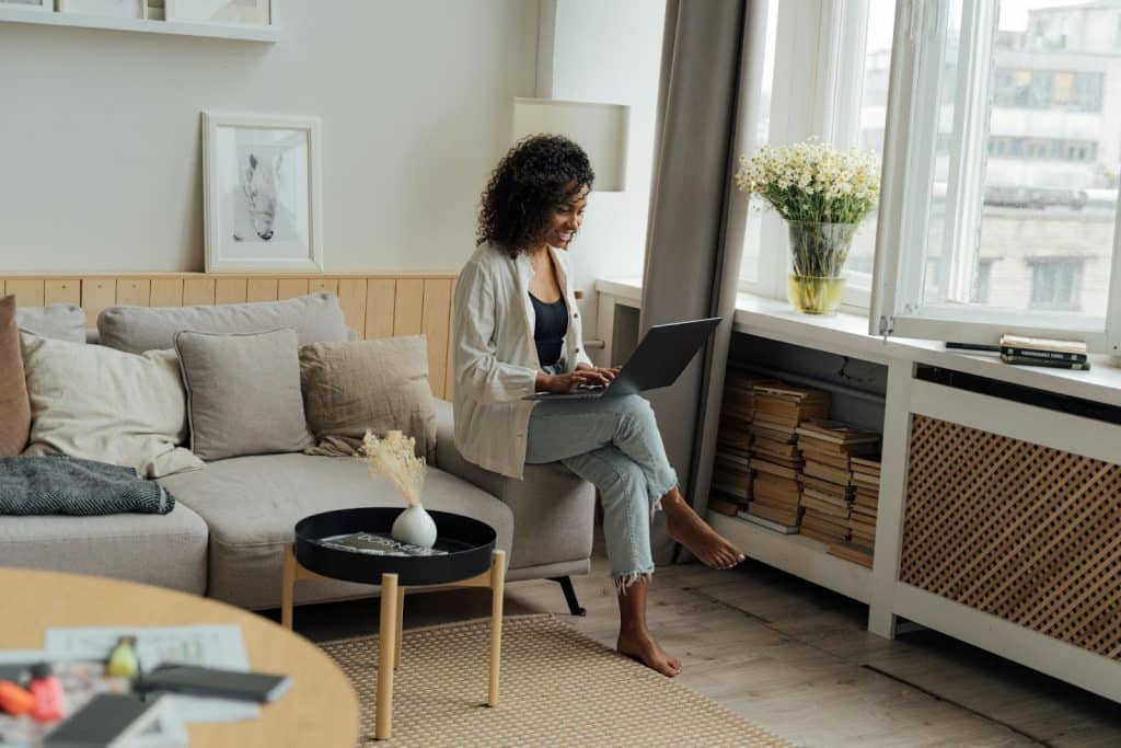 A woman using laptop