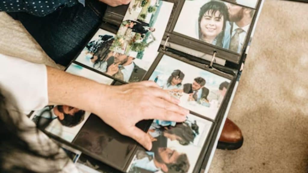 Couple reflecting on shared history despite emotional disconnection
