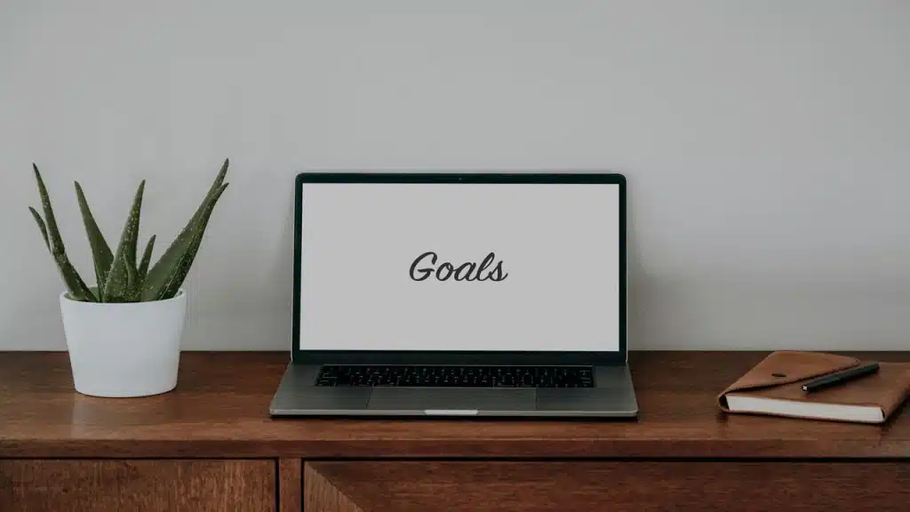 The word “goals” on a laptop