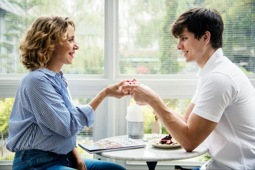 A man and woman at the cafe